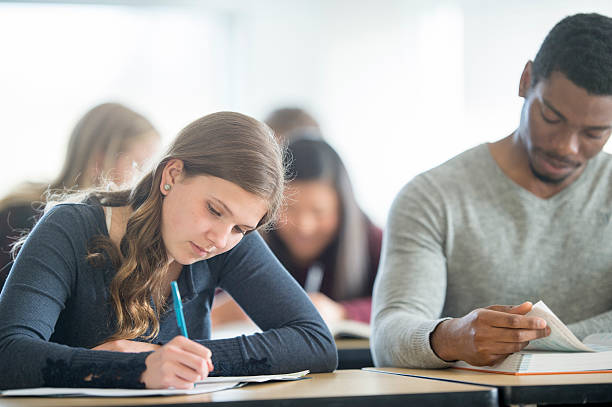 英国大学本科补考辅导 英国大学本科补考辅导