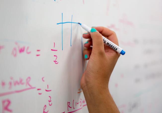 西交利物浦大学应用数学辅导 西交利物浦大学应用数学辅导