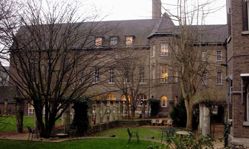 马斯特里赫特大学2.jpg 马斯特里赫特大学2.jpg