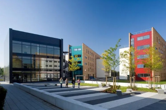 布鲁内尔大学学习起来难不难?(布鲁内尔大学相当几本) 布鲁内尔大学学习起来难不难?(布鲁内尔大学相当几本)