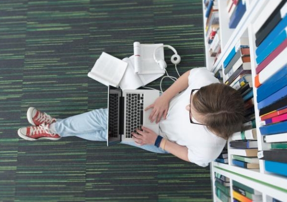 美国传媒专业课预习辅导 美国传媒专业课预习辅导