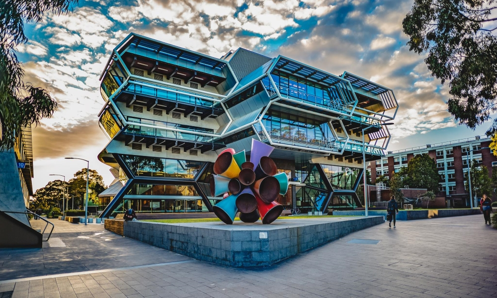 莫纳什大学 莫纳什大学