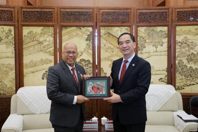 马来亚大学中国分校定了!学费只要出国的1/3,拿全球认可学历! 马来亚大学中国分校定了!学费只要出国的1/3,拿全球认可学历!